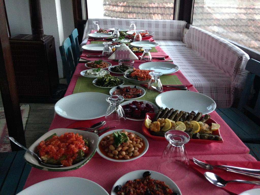 Salkim Konak Ve Agac Evler Pension Selçuk Buitenkant foto